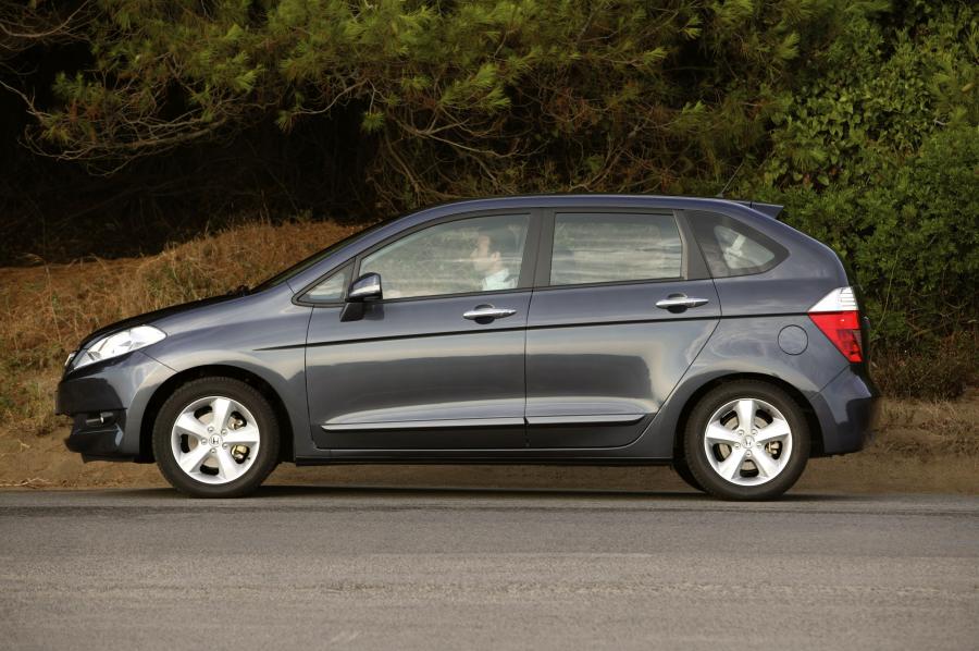  Honda FR-V 2004 года  (фото 16 из 30)